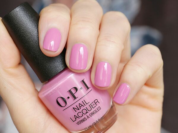 Nail polish swatch / manicure of shade OPI Suzi Will Quechua Later!