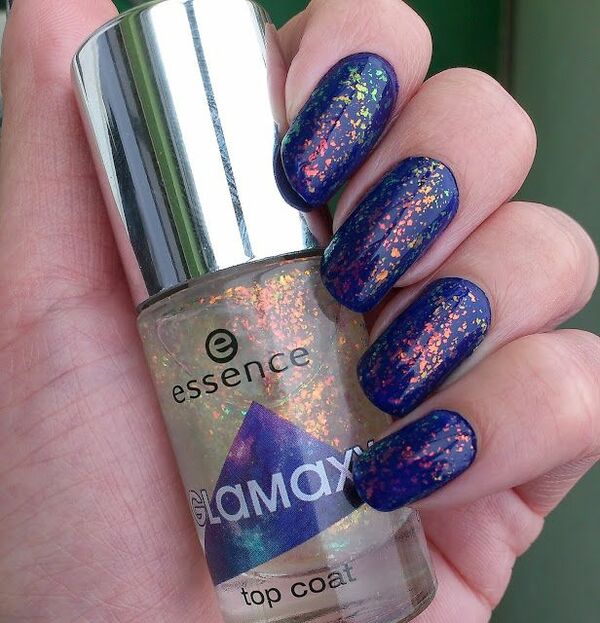 Nail polish swatch / manicure of shade essence Glamaxy far, far away