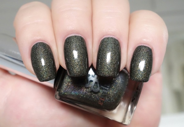 Nail polish swatch / manicure of shade A England Jane Seymour