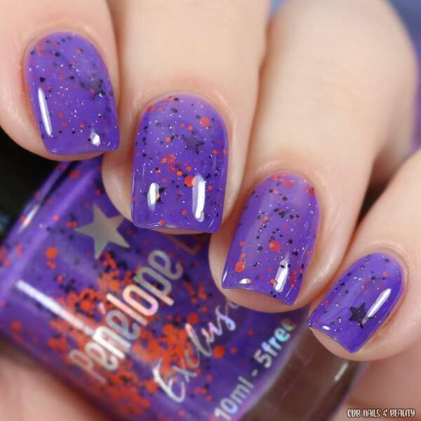 Nail polish swatch / manicure of shade Penelope Luz Wizard Kitten