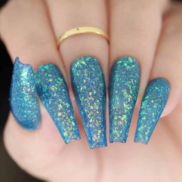 Nail polish swatch / manicure of shade Vanessa Molina Wonder Seabed