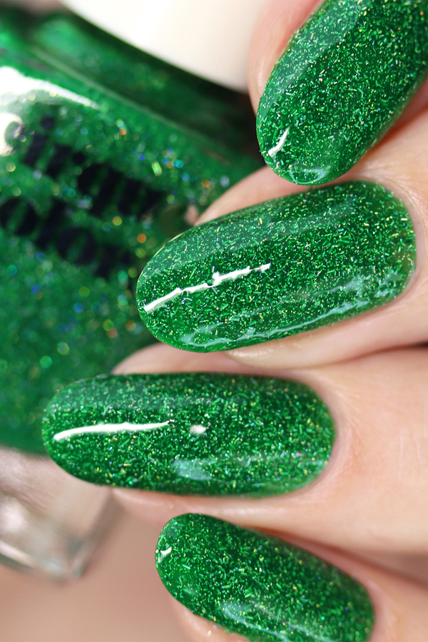 Nail polish swatch / manicure of shade Cirque Colors Tsavorite