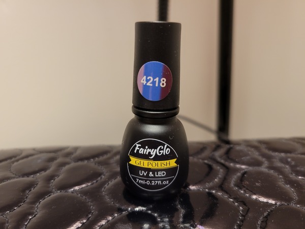 Nail polish swatch / manicure of shade Fairy Glo 4218