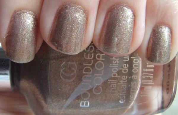 Nail polish swatch / manicure of shade CoverGirl bronze beauty