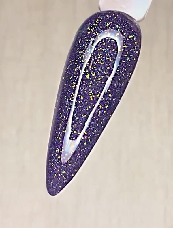 Nail polish swatch / manicure of shade ConfiDips Andromeda