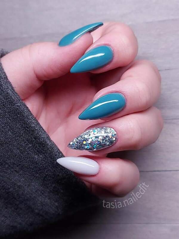 Nail polish swatch / manicure of shade Double Dipp'd Cold Snap