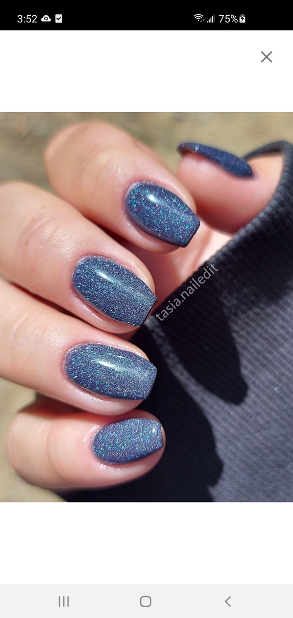 Nail polish swatch / manicure of shade Double Dipp'd Chaotic Beauty