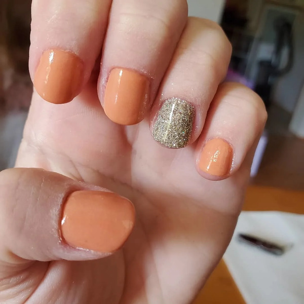 Nail polish swatch / manicure of shade Revel Mambo