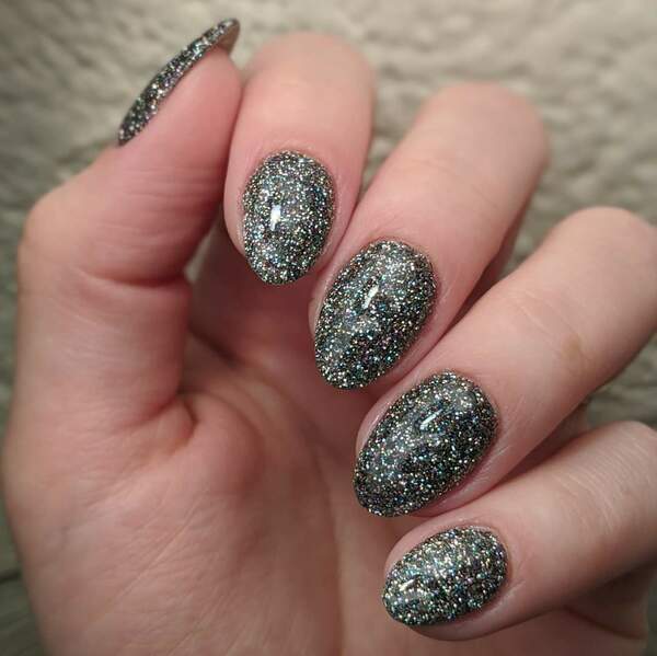 Nail polish swatch / manicure of shade Sparkle and Co. Sauna Sesh