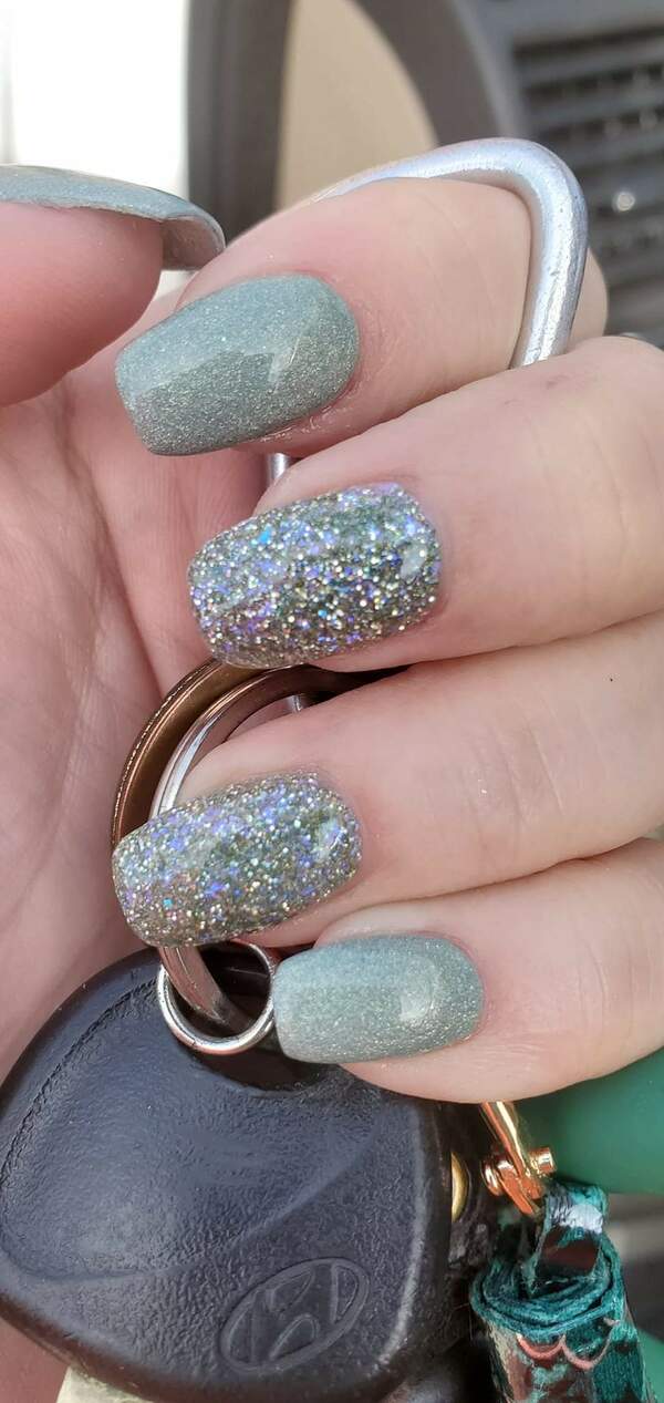 Nail polish swatch / manicure of shade Sparkle and Co. Zen Moment