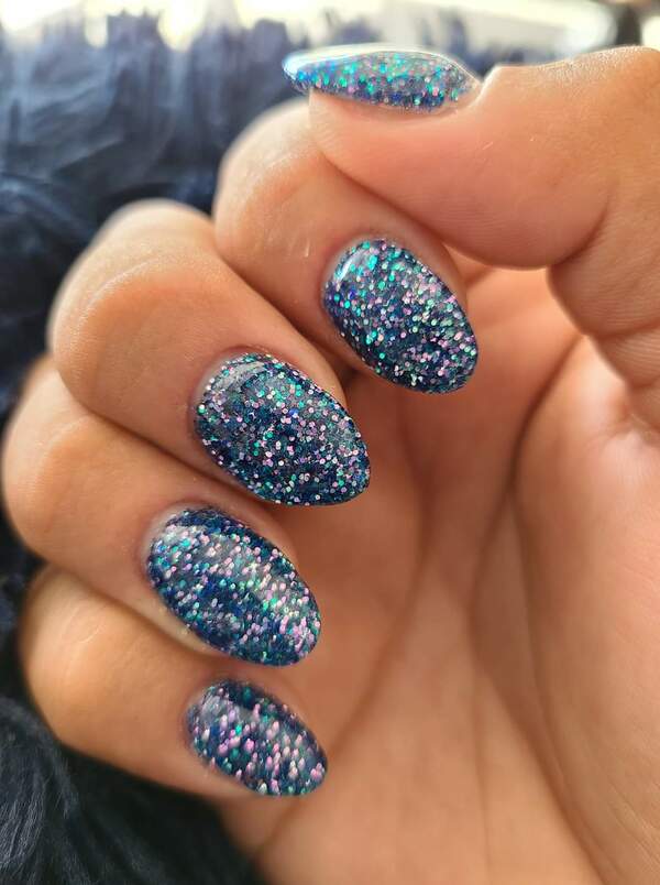 Nail polish swatch / manicure of shade Sparkle and Co. She Dreams of the Ocean