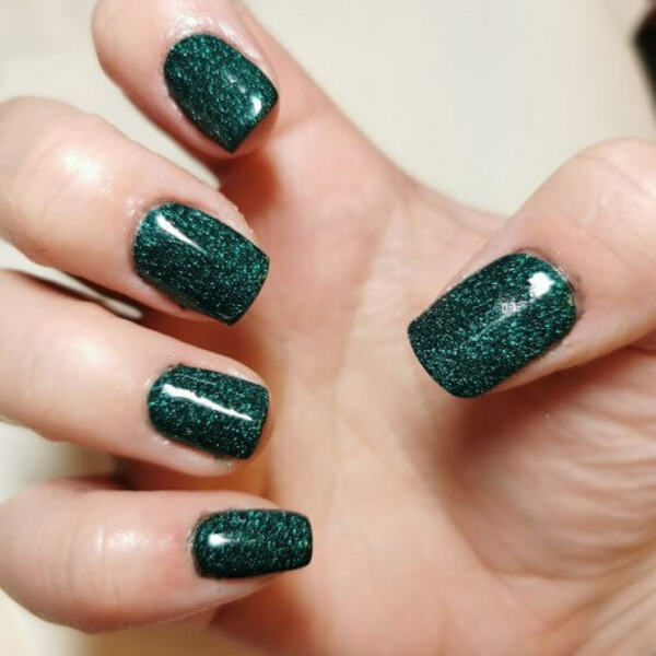 Nail polish swatch / manicure of shade Sparkle and Co. Happy Holly-days