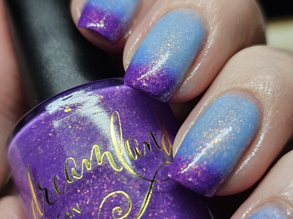 Nail polish swatch / manicure of shade Dreamland Lacquer My Favorite Yarn