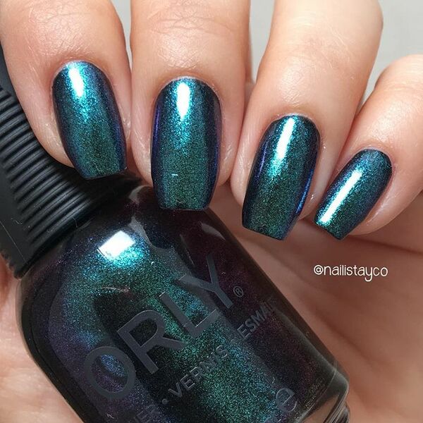 Nail polish swatch / manicure of shade Orly Retrograde