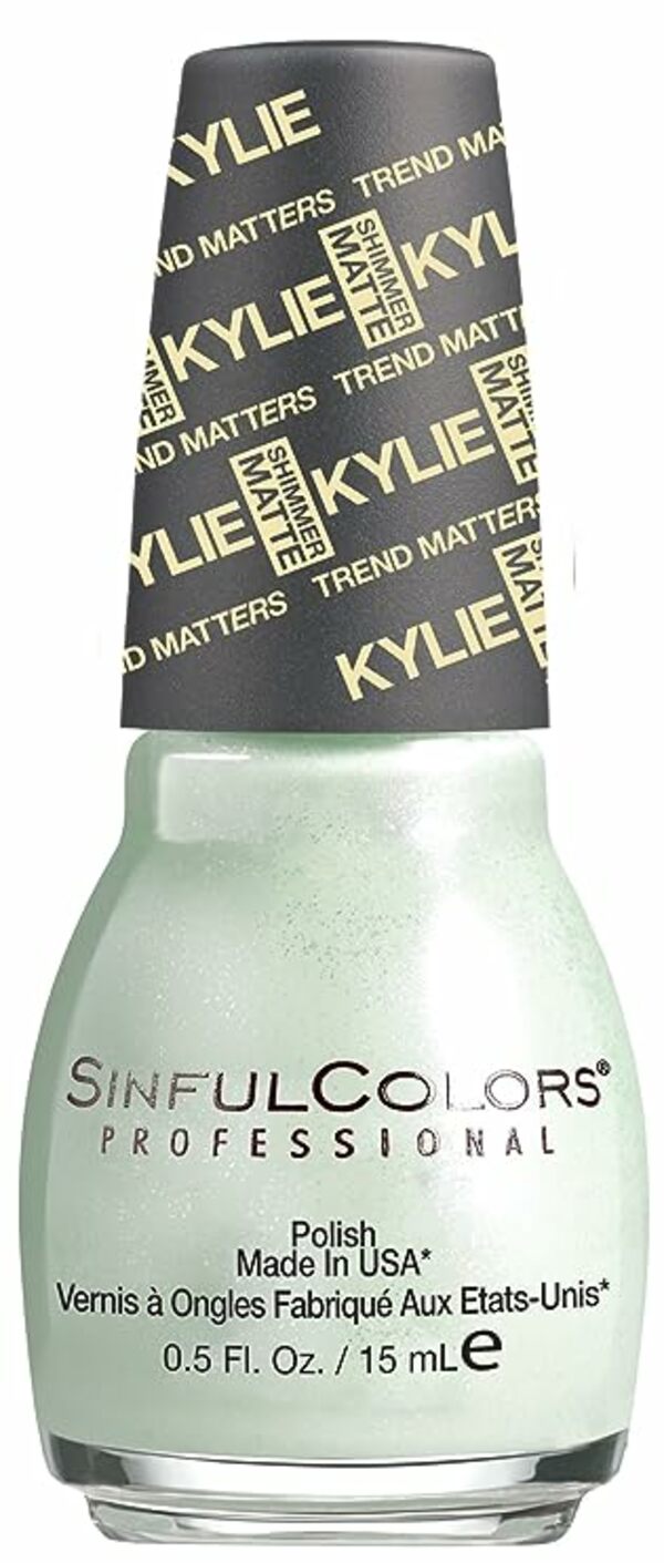 Nail polish swatch / manicure of shade Sinful Colors Kool as a Kukumber