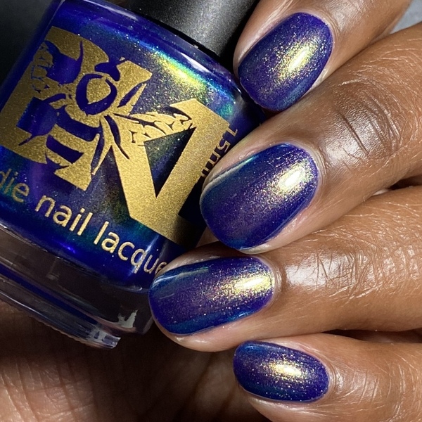 Nail polish swatch / manicure of shade Bee's Knees Lacquer The Mask