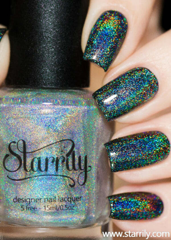 Nail polish swatch / manicure of shade Starrily Eclipse