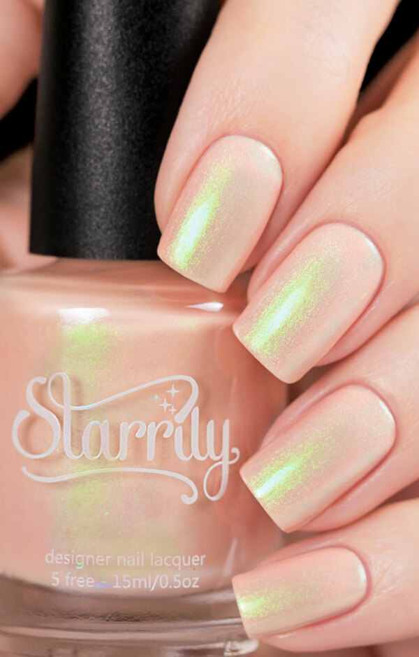 Nail polish swatch / manicure of shade Starrily Nala