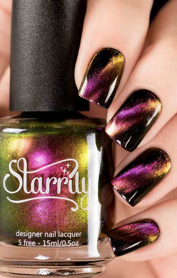 Nail polish swatch / manicure of shade Starrily Nova