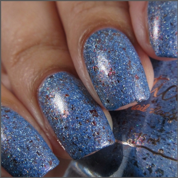 Nail polish swatch / manicure of shade Cuticula Wintertide