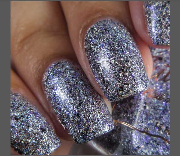 Nail polish swatch / manicure of shade Cuticula Light Snow