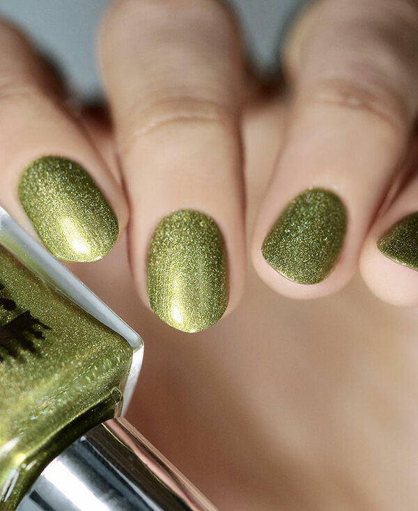 Nail polish swatch / manicure of shade A England Golden Dome
