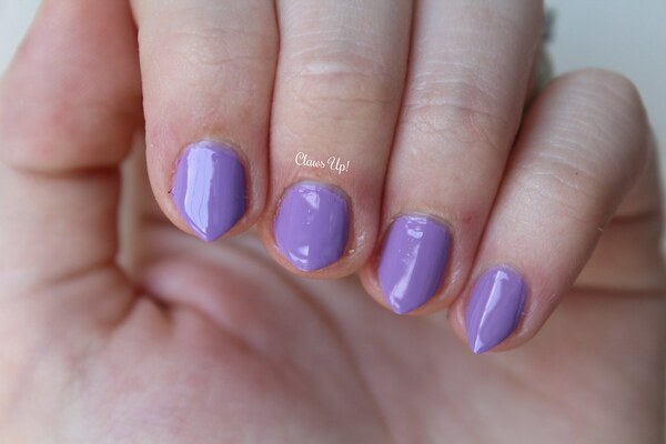 Nail polish swatch / manicure of shade Adesse Jacqueline