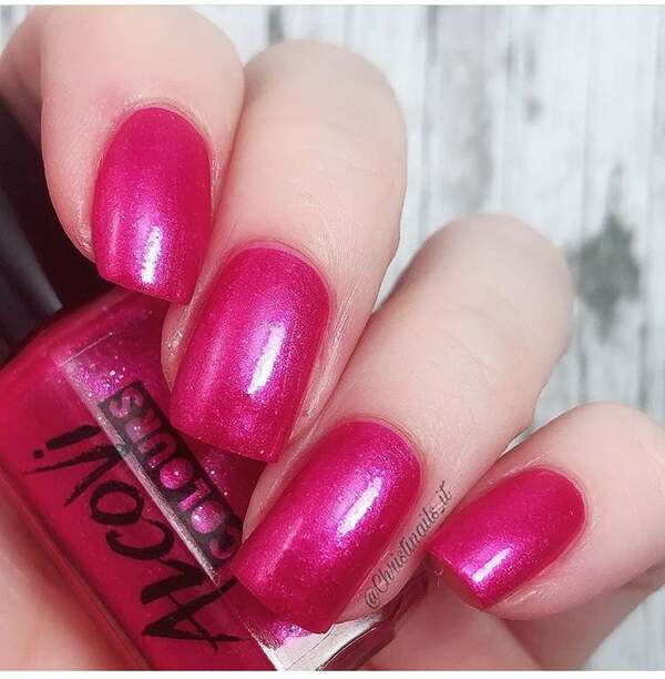 Nail polish swatch / manicure of shade Alcovi Colours Rock Candy