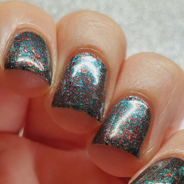 Nail polish swatch / manicure of shade Baroness X Fantoscope