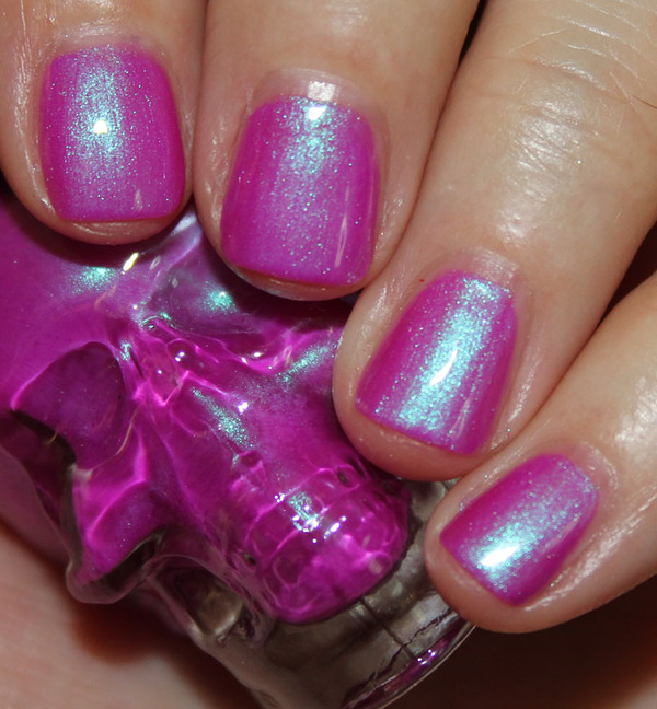 Nail polish swatch / manicure of shade Blackheart Ultra Violet
