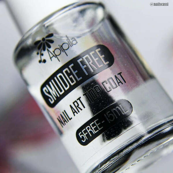 Nail polish swatch / manicure of shade Apipila Smudge Free Nail Art Top Coat