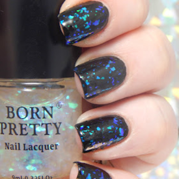 Nail polish swatch / manicure of shade Born Pretty Heart of The Ocean