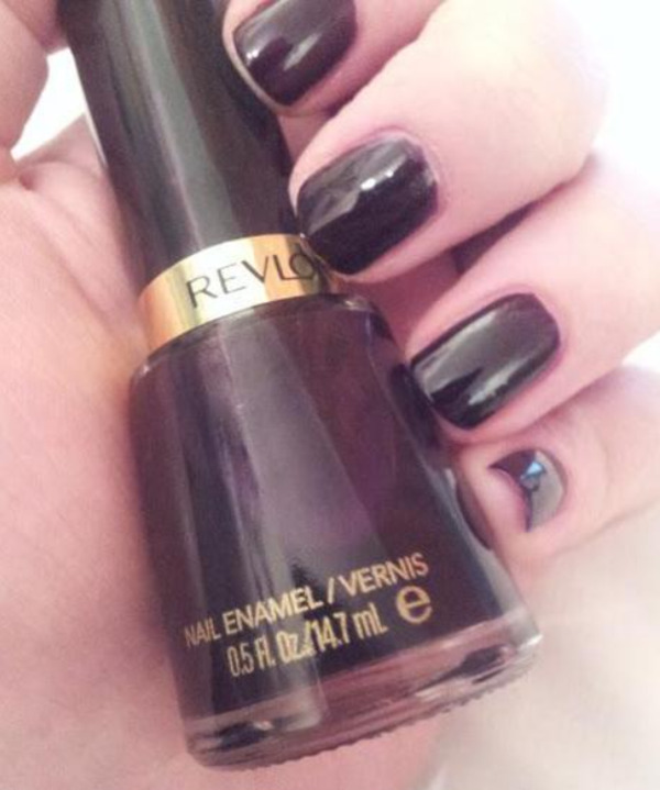 Nail polish swatch / manicure of shade Revlon Seductive