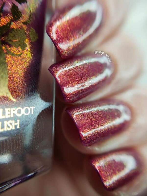 Nail polish swatch / manicure of shade Danglefoot Nail Polish Plot Twist