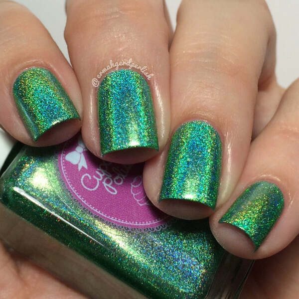 Nail polish swatch / manicure of shade Cupcake Polish Leaf Me Alone