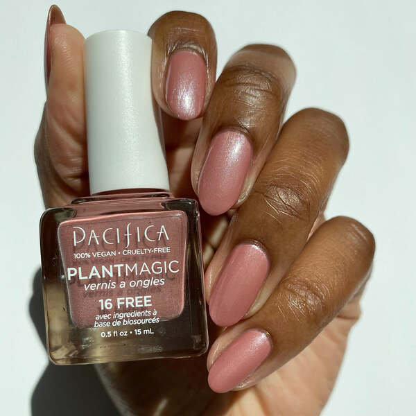 Nail polish swatch / manicure of shade Pacifica Pink Cloud