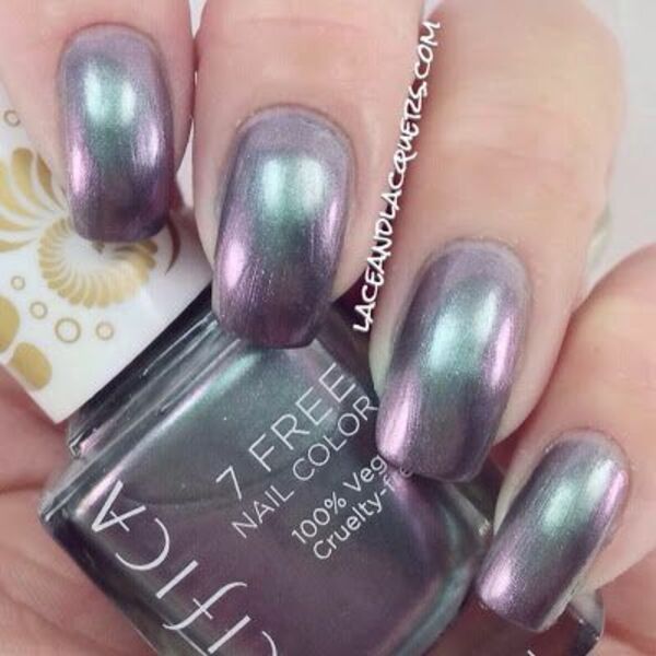 Nail polish swatch / manicure of shade Pacifica Abalone