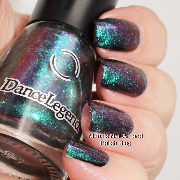 Nail polish swatch / manicure of shade Dance Legend Phobos