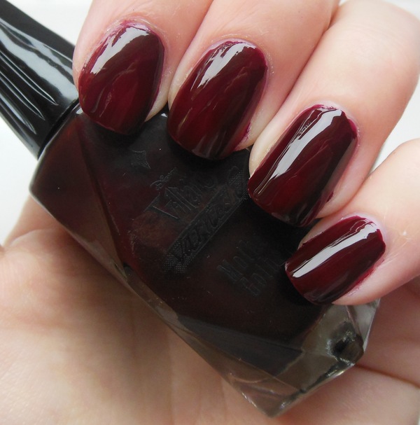 Nail polish swatch / manicure of shade Disney Mother Gothel