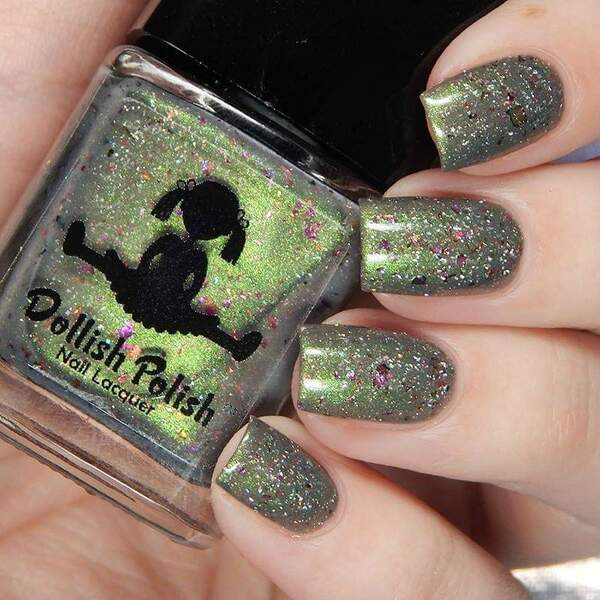 Nail polish swatch / manicure of shade Dollish Polish Make Like a Tree and Leaf