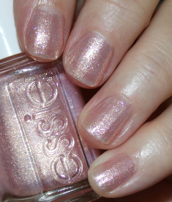 Nail polish swatch / manicure of shade essie Birthday Girl