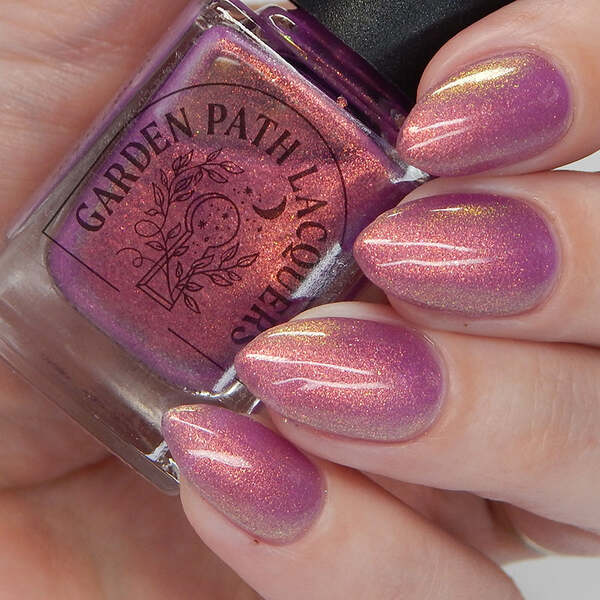 Nail polish swatch / manicure of shade Garden Path Lacquers Teach My Feet to Fly