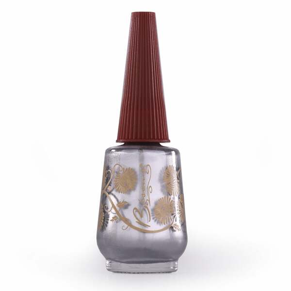 Nail polish swatch / manicure of shade Bésame Cosmetics '67 Silver