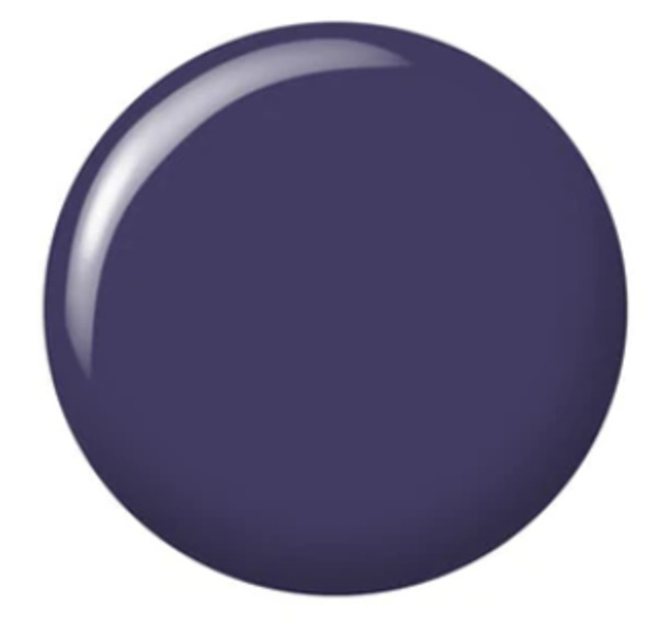 Nail polish swatch / manicure of shade Looky Esther