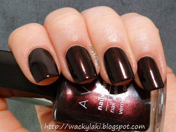 Nail polish swatch / manicure of shade Avon Wicked Malice