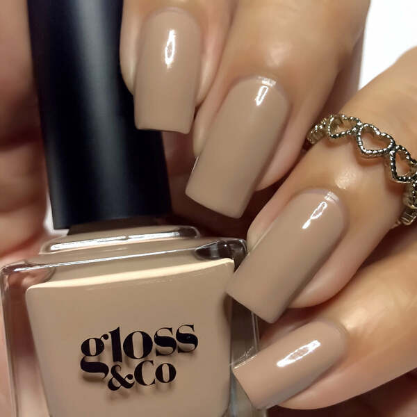 Nail polish swatch / manicure of shade Gloss and Co Nude Up