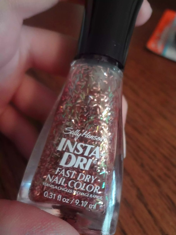 Nail polish swatch / manicure of shade Sally Hansen Snappy Sprinkles