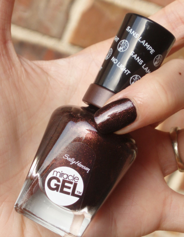 Nail polish swatch / manicure of shade Sally Hansen Spice Age