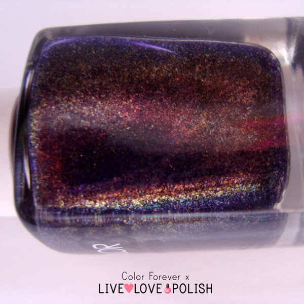 Nail polish swatch / manicure of shade Color Club The Uptown (reformulated)