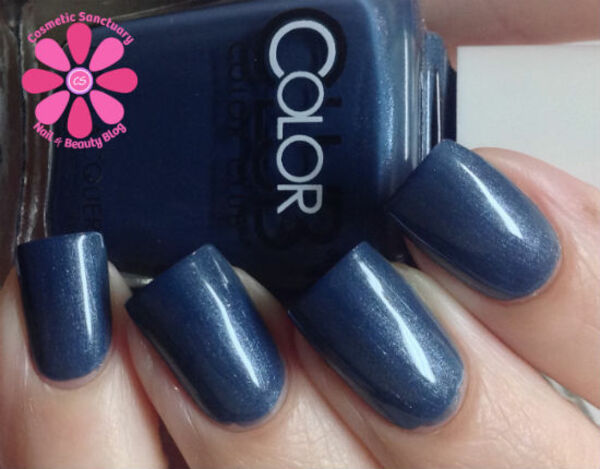 Nail polish swatch / manicure of shade Color Club Night At The Met